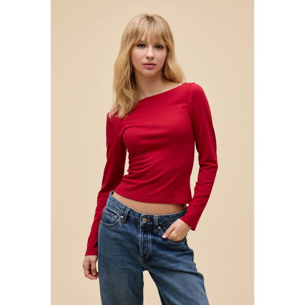 Daydreamer Solid Boatneck Long Sleeve in Red Size Large retails $55 NWT